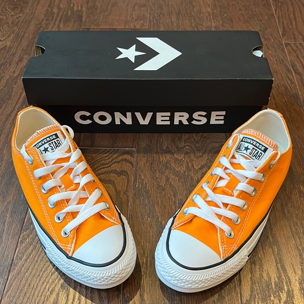 NEW! Converse All Star Chuck Taylor shoes - Orange Rind